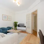 Διαμέρισμα Liiiving In | Light Spacious *
