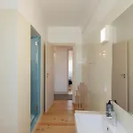 Liiiving In | Light Spacious Πόρτο
