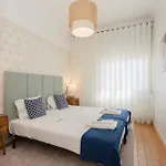 Liiiving In | Light Spacious Oporto