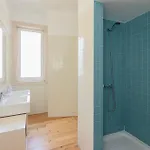 Liiiving In | Light Spacious