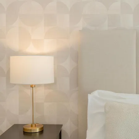 Liiiving In | Light Spacious Apartment Porto