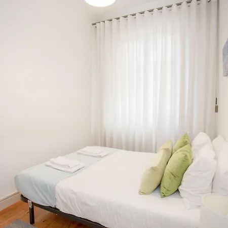 Liiiving In | Light Spacious Porto