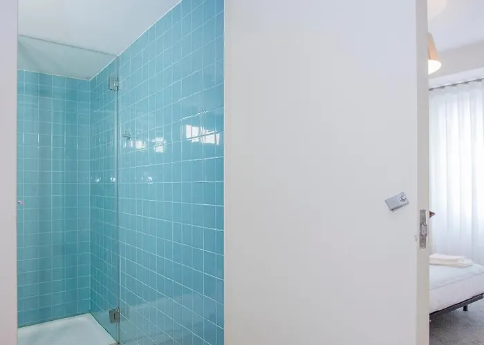 Liiiving In | Light Spacious Appartamento Oporto