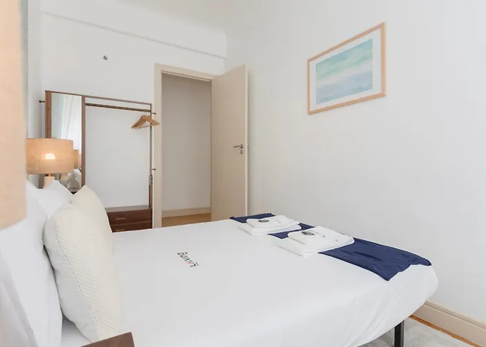 Liiiving In | Light Spacious *