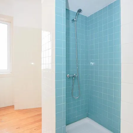 Liiiving In | Light Spacious Apartamento Oporto