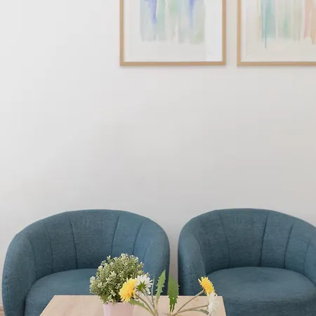 Liiiving In | Light Spacious Apartamento