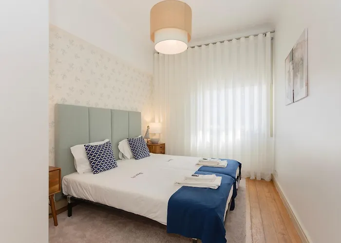 Liiiving In | Light Spacious Porto