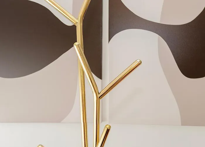 Apartment Liiiving In | Light Spacious *